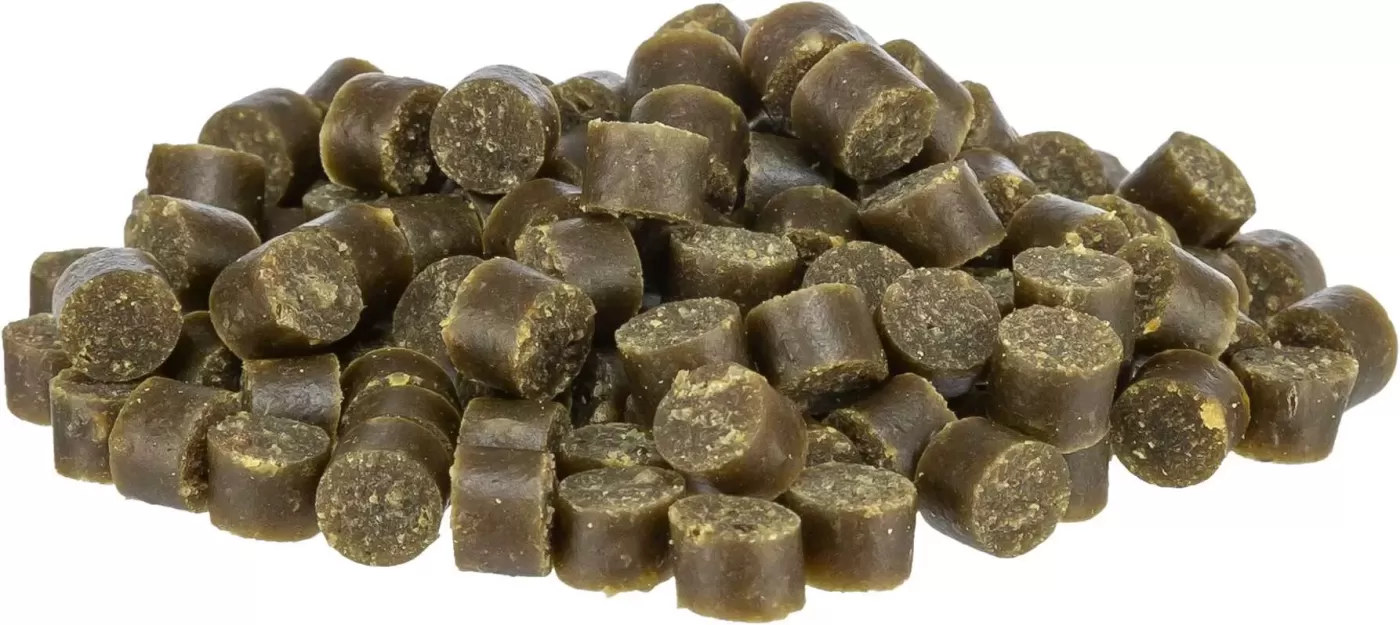 Trixie Jutalomfalat Puha Snack Dots Falatok Petrezselyemmel és Kakkufűvel, 200g