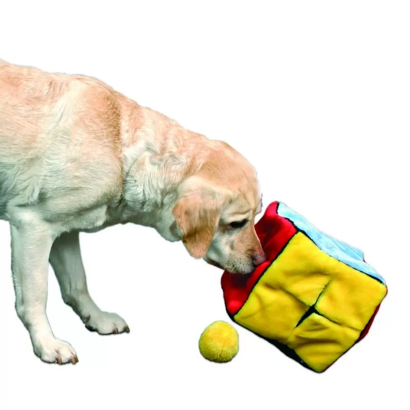 Trixie Játék Plüss Kocka 4labdával 21cm