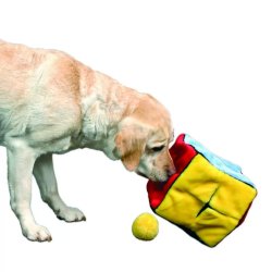 Trixie Játék Plüss Kocka 4labdával 21cm